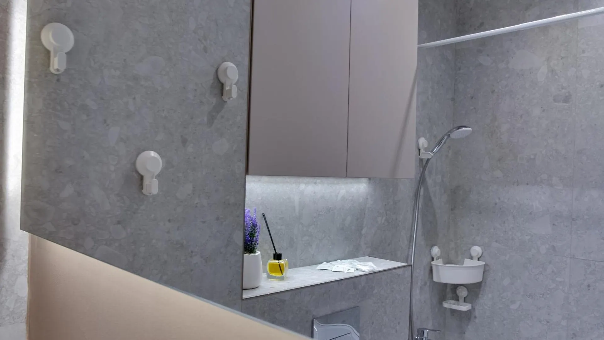 Luminosa - Smart Luxury Apartment In Aviatiei - Free Parking - Ev Station بوخارست